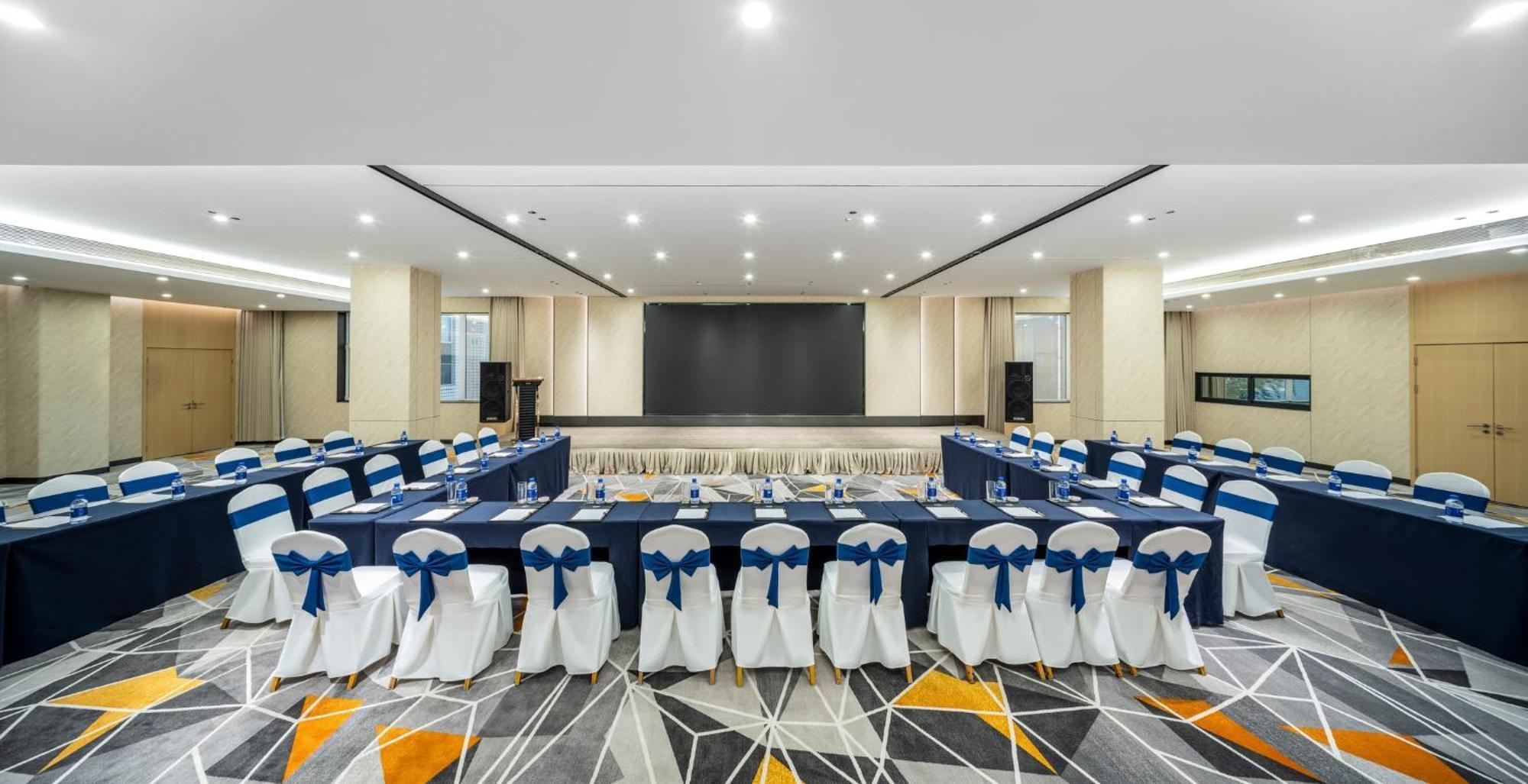 Holiday Inn Express Chengdu Tianfu Square By Ihg - Chunxi Road And Kuanzhai Alley Экстерьер фото